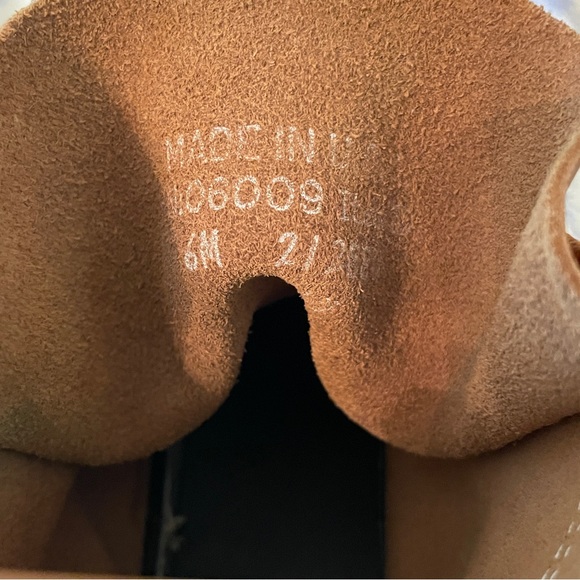 LL Bean Women’s Waterproof Bean Boots Duck Boot Size 6M Tan Leather & Navy Blue - Picture 17 of 17